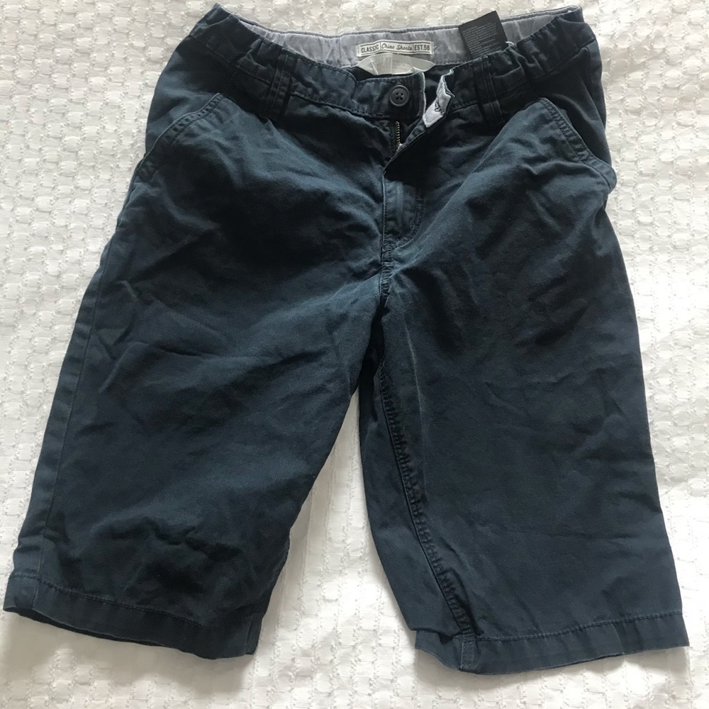 HM boys navy blue shorts
